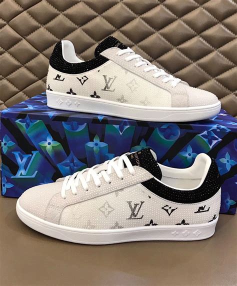 sneakers louis vuitton uomo 2022|Louis Vuitton shoes for men.